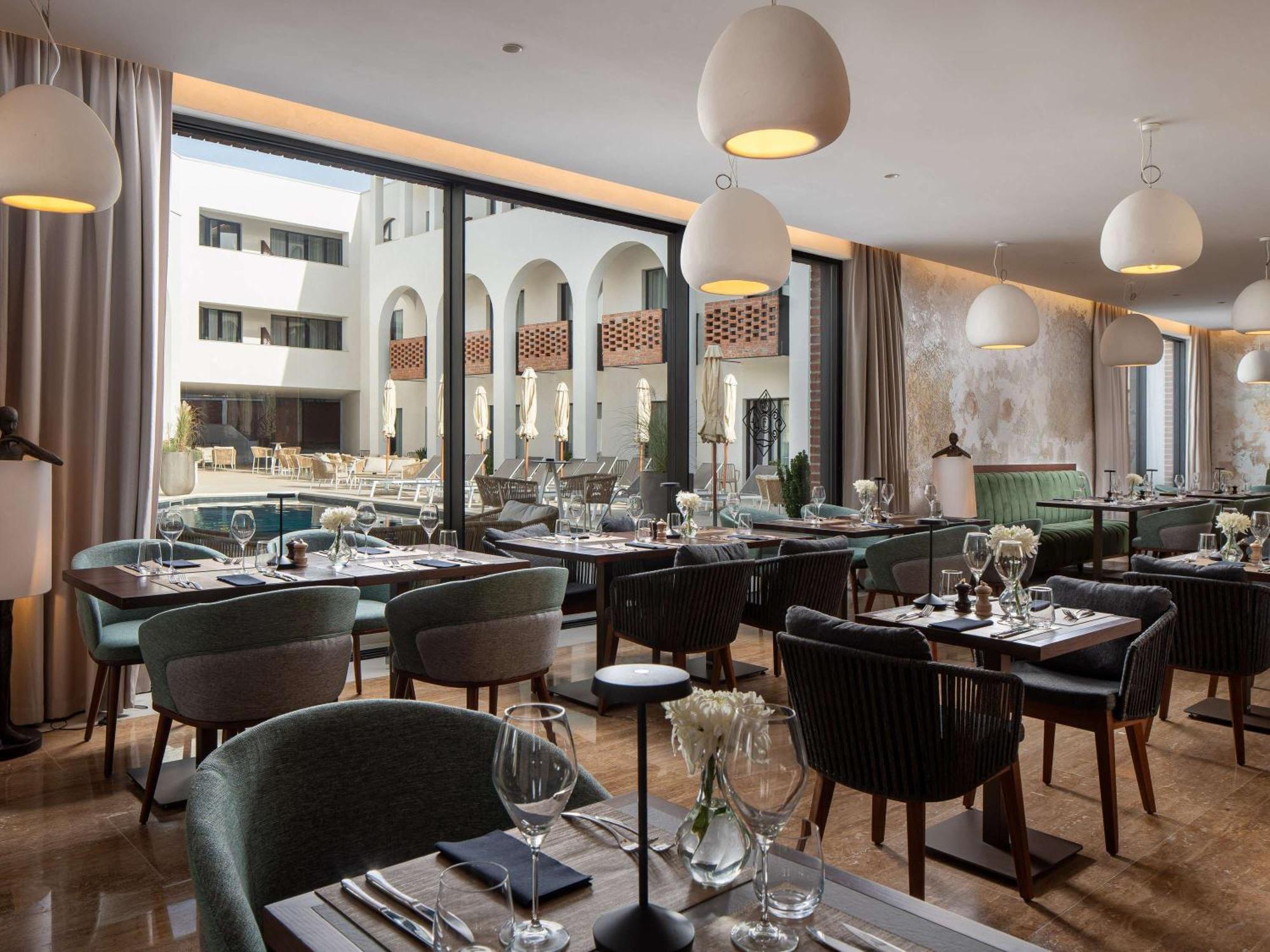 Mercure Conacul Cozieni Pasarea Exteriér fotografie