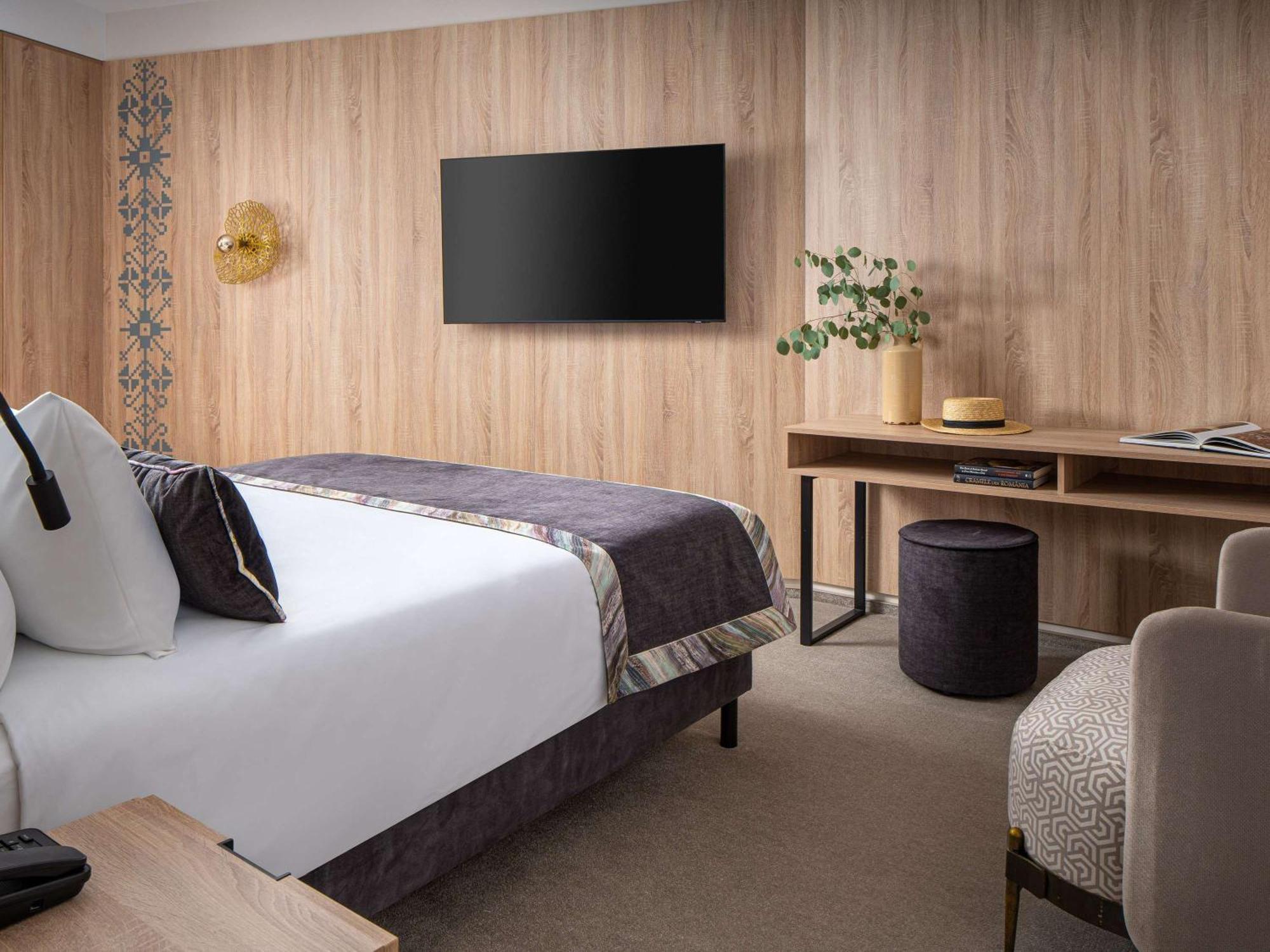 Mercure Conacul Cozieni Pasarea Exteriér fotografie