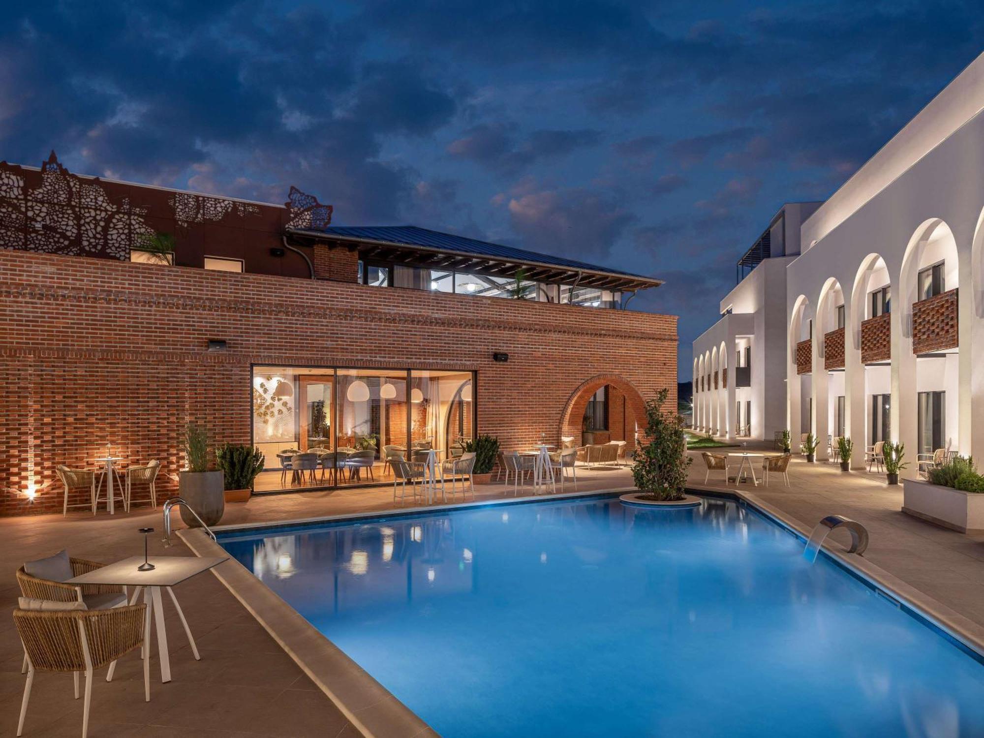 Mercure Conacul Cozieni Pasarea Exteriér fotografie